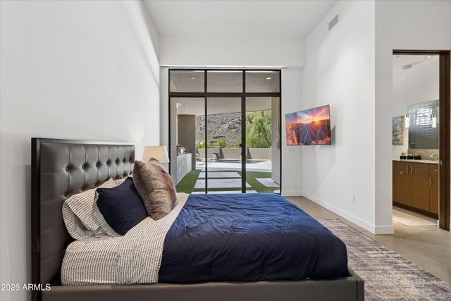 37021 N HOLIDAY Lane, Carefree, AZ 85377