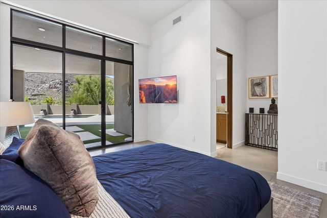 37021 N HOLIDAY Lane, Carefree, AZ 85377
