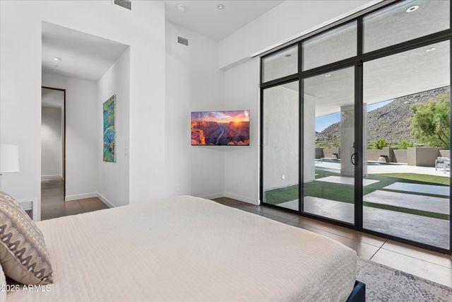 37021 N HOLIDAY Lane, Carefree, AZ 85377