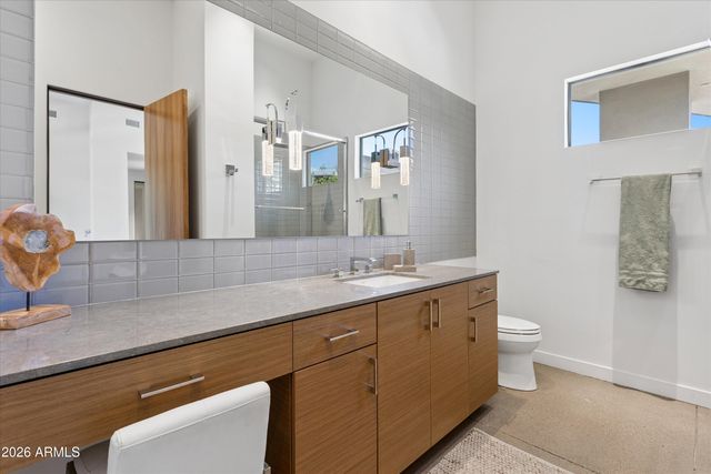 37021 N HOLIDAY Lane, Carefree, AZ 85377