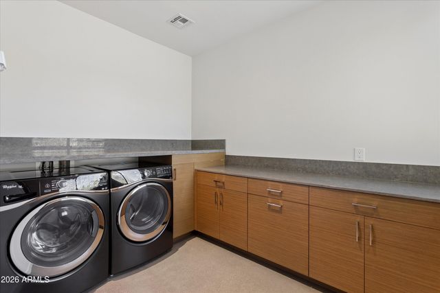 37021 N HOLIDAY Lane, Carefree, AZ 85377