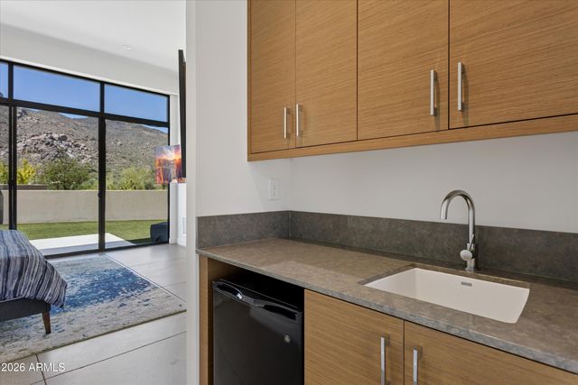 37021 N HOLIDAY Lane, Carefree, AZ 85377