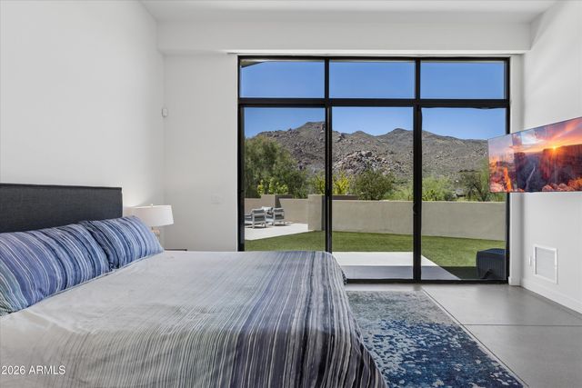 37021 N HOLIDAY Lane, Carefree, AZ 85377