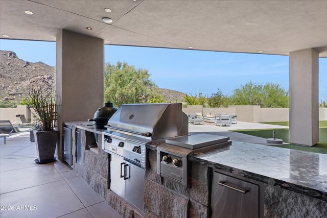 37021 N HOLIDAY Lane, Carefree, AZ 85377