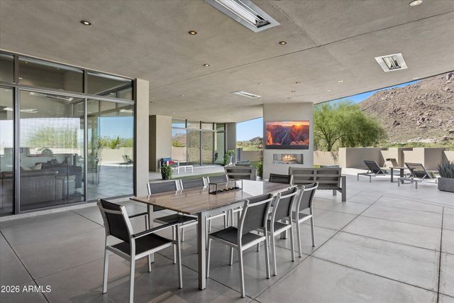37021 N HOLIDAY Lane, Carefree, AZ 85377