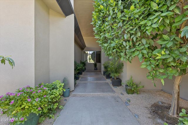 37021 N HOLIDAY Lane, Carefree, AZ 85377