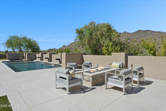 37021 N HOLIDAY Lane, Carefree, AZ 85377