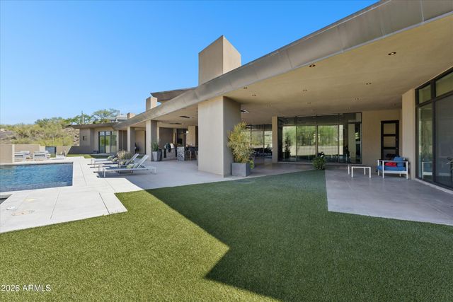 37021 N HOLIDAY Lane, Carefree, AZ 85377