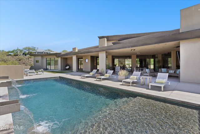 37021 N HOLIDAY Lane, Carefree, AZ 85377
