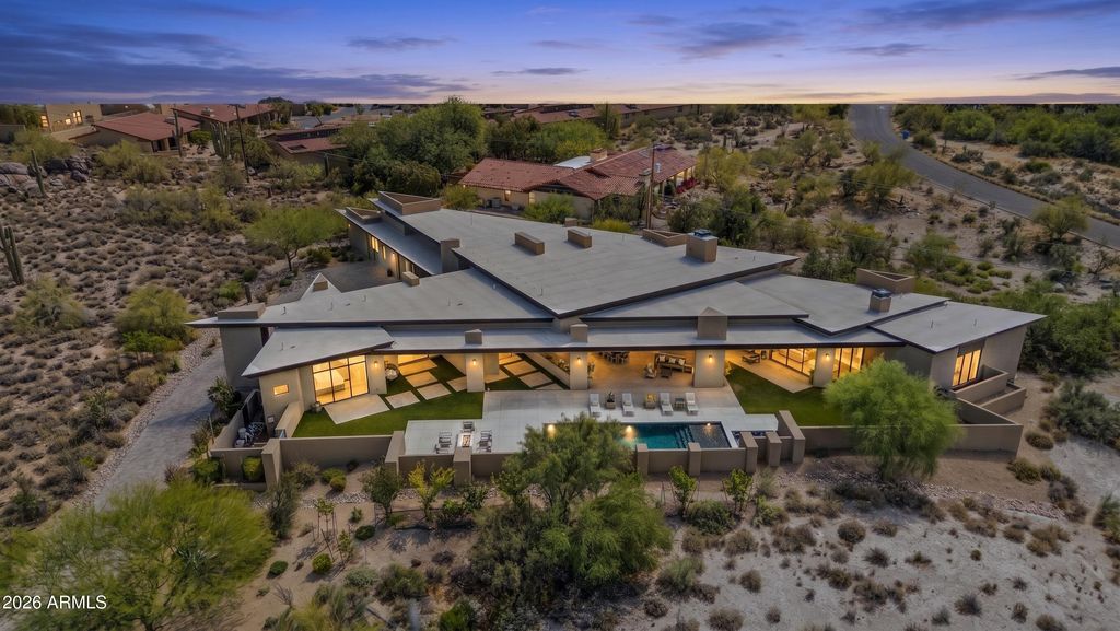 37021 N HOLIDAY Lane, Carefree, AZ 85377