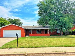 617 S Haney Street, Spearman, TX 79081