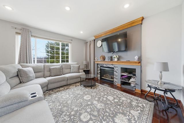 2021 CYPRESS Court, Glendale Heights, IL 60139