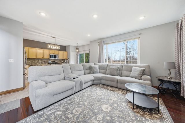 2021 CYPRESS Court, Glendale Heights, IL 60139