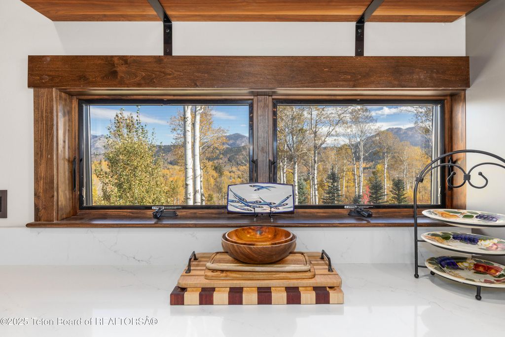 399 GRANITE RIDGE, Alpine, WY 83128 photo 22