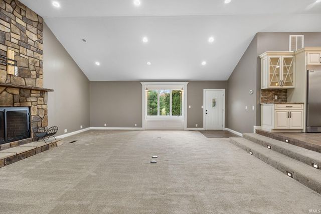 1800 E 430 S Road, Lafayette, IN 47909