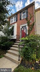 44 RUNNING BROOKE DR, Baltimore, MD 21244