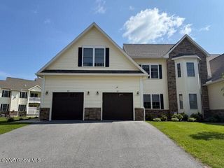 87 Cornerstone Drive, Ballston, NY 12020
