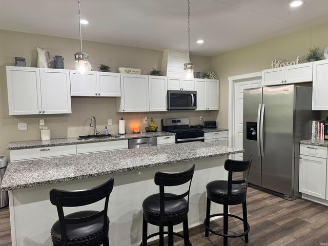1709 Riley Court, Spencer, IN 47460