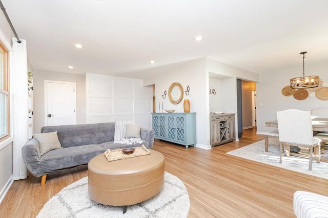 2109 Melody LANE, Waukesha, WI 53186