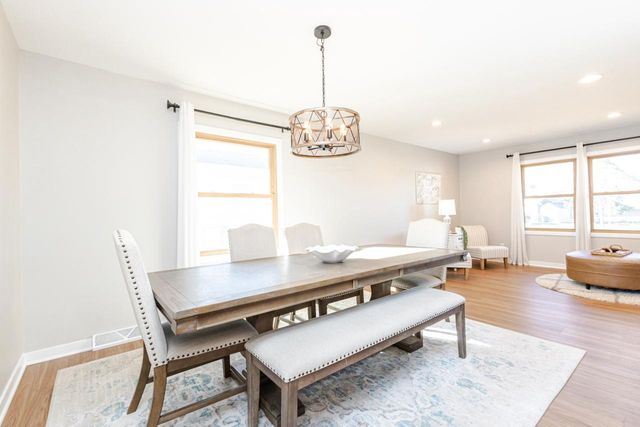 2109 Melody LANE, Waukesha, WI 53186