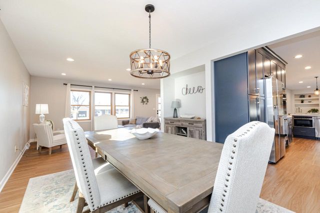 2109 Melody LANE, Waukesha, WI 53186