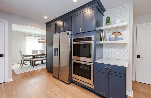 2109 Melody LANE, Waukesha, WI 53186