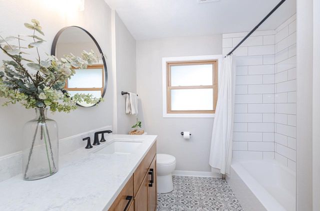 2109 Melody LANE, Waukesha, WI 53186