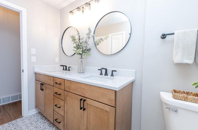 2109 Melody LANE, Waukesha, WI 53186