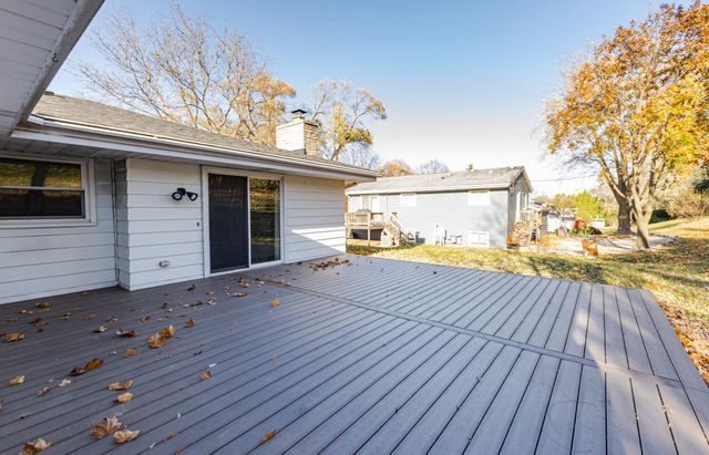 2109 Melody LANE, Waukesha, WI 53186