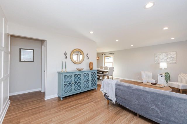 2109 Melody LANE, Waukesha, WI 53186