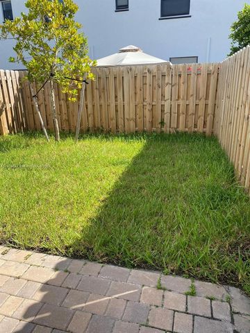 12914 SW 232nd Ln 12914, Homestead, FL 33032