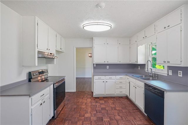 5265 Corinth Circle, Stone Mountain, GA 30087