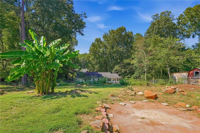 5265 Corinth Circle, Stone Mountain, GA 30087