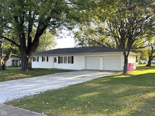 320 N Englewood Drive, Crawfordsville, IN 47933