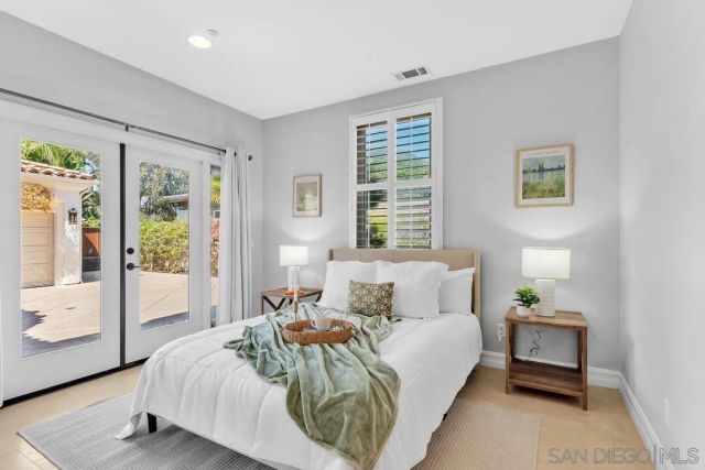 518 Sheffield, Cardiff, CA 92007
