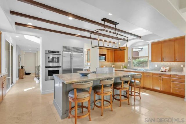 518 Sheffield, Cardiff, CA 92007