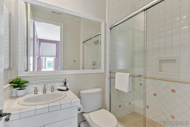 518 Sheffield, Cardiff, CA 92007