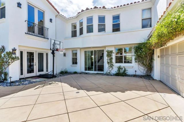 518 Sheffield, Cardiff, CA 92007