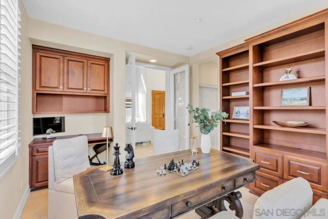 518 Sheffield, Cardiff, CA 92007