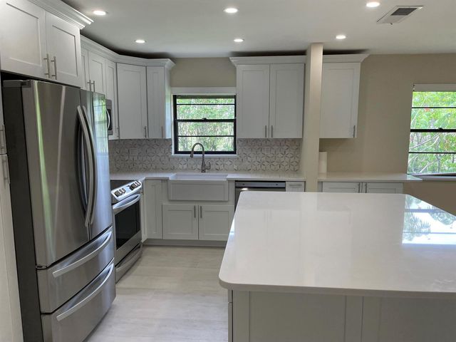 29 Bethesda Park Circle G29, Boynton Beach, FL 33435