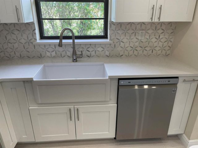 29 Bethesda Park Circle G29, Boynton Beach, FL 33435