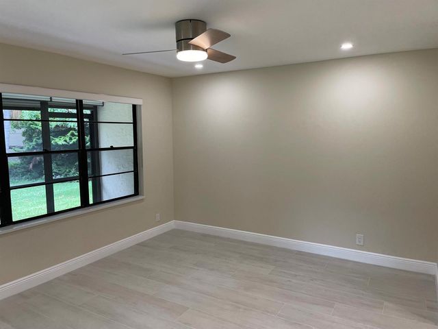29 Bethesda Park Circle G29, Boynton Beach, FL 33435