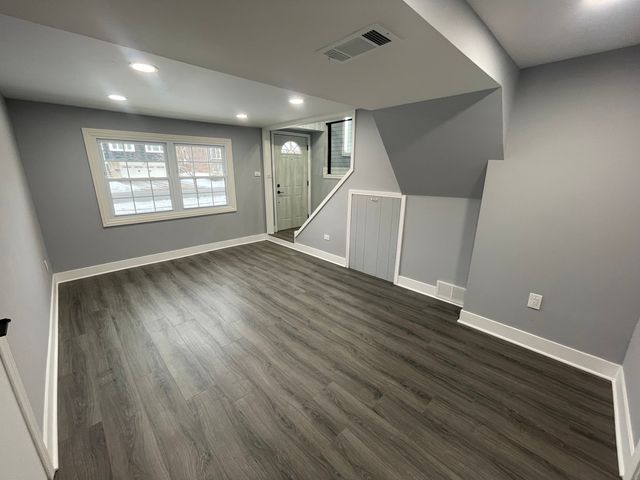 7454 160th Street, Tinley Park, IL 60477