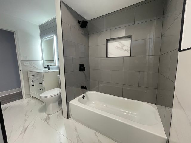 7454 160th Street, Tinley Park, IL 60477