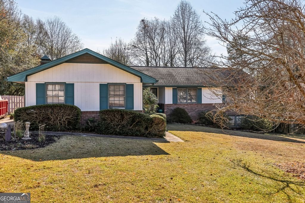 3199 Larkspur Circle, Snellville, GA 30078