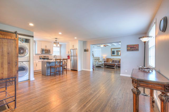 1211 Catina Dr, Nashville, TN 37217