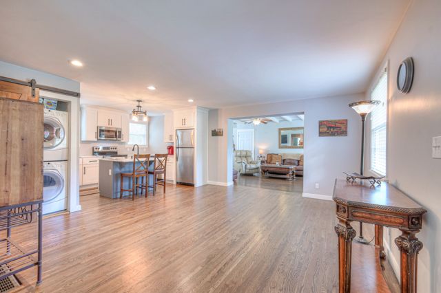 1211 Catina Dr, Nashville, TN 37217