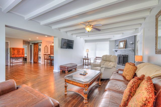 1211 Catina Dr, Nashville, TN 37217