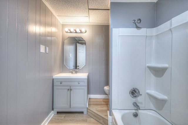 1211 Catina Dr, Nashville, TN 37217