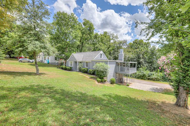 1211 Catina Dr, Nashville, TN 37217